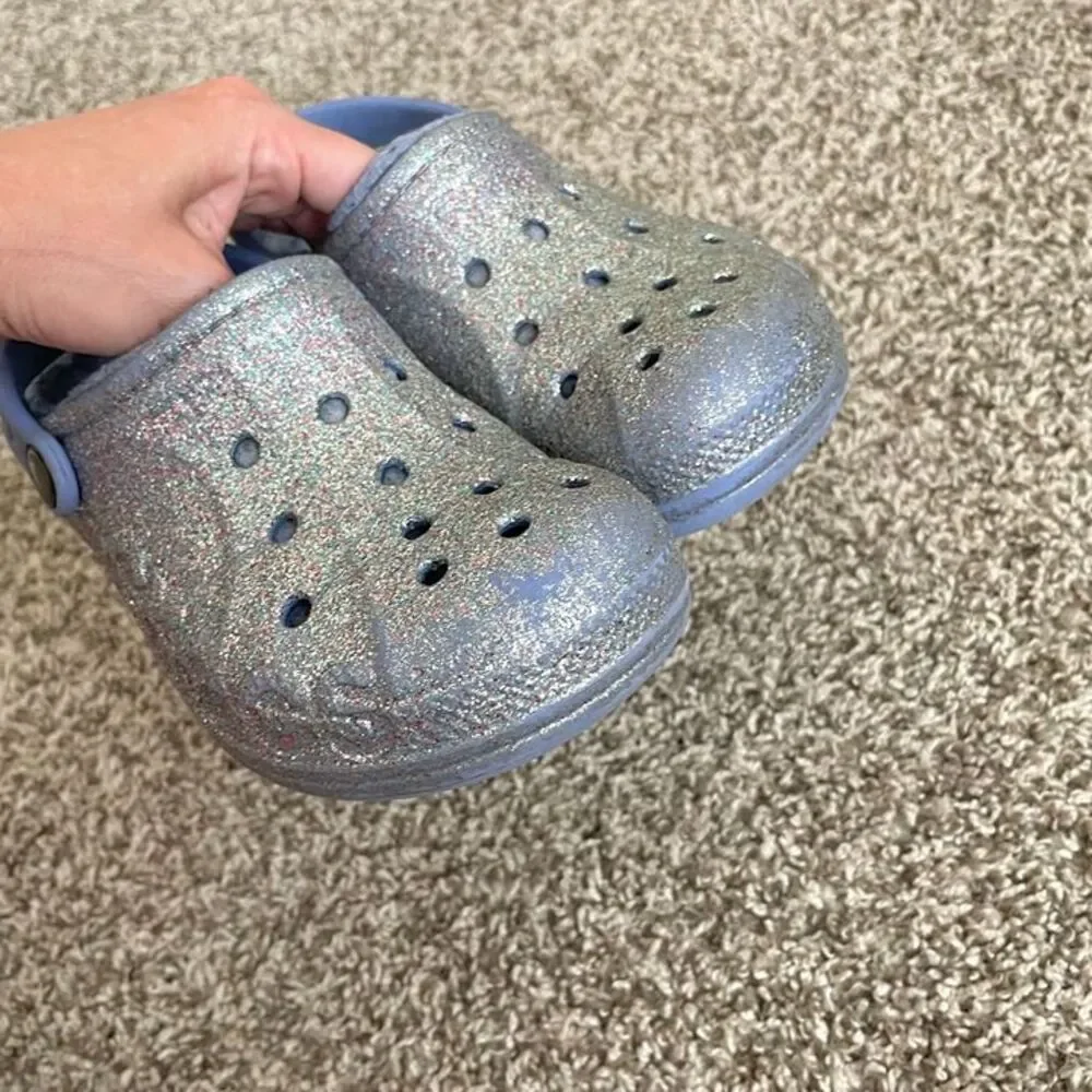 Size 1 / Girls Lined Crocs